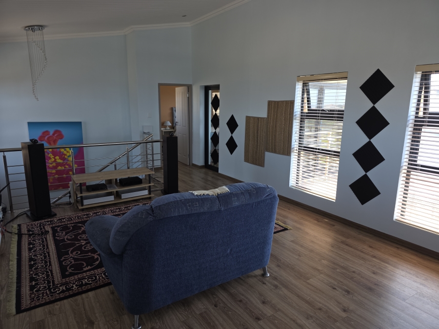 3 Bedroom Property for Sale in Dana Bay Western Cape